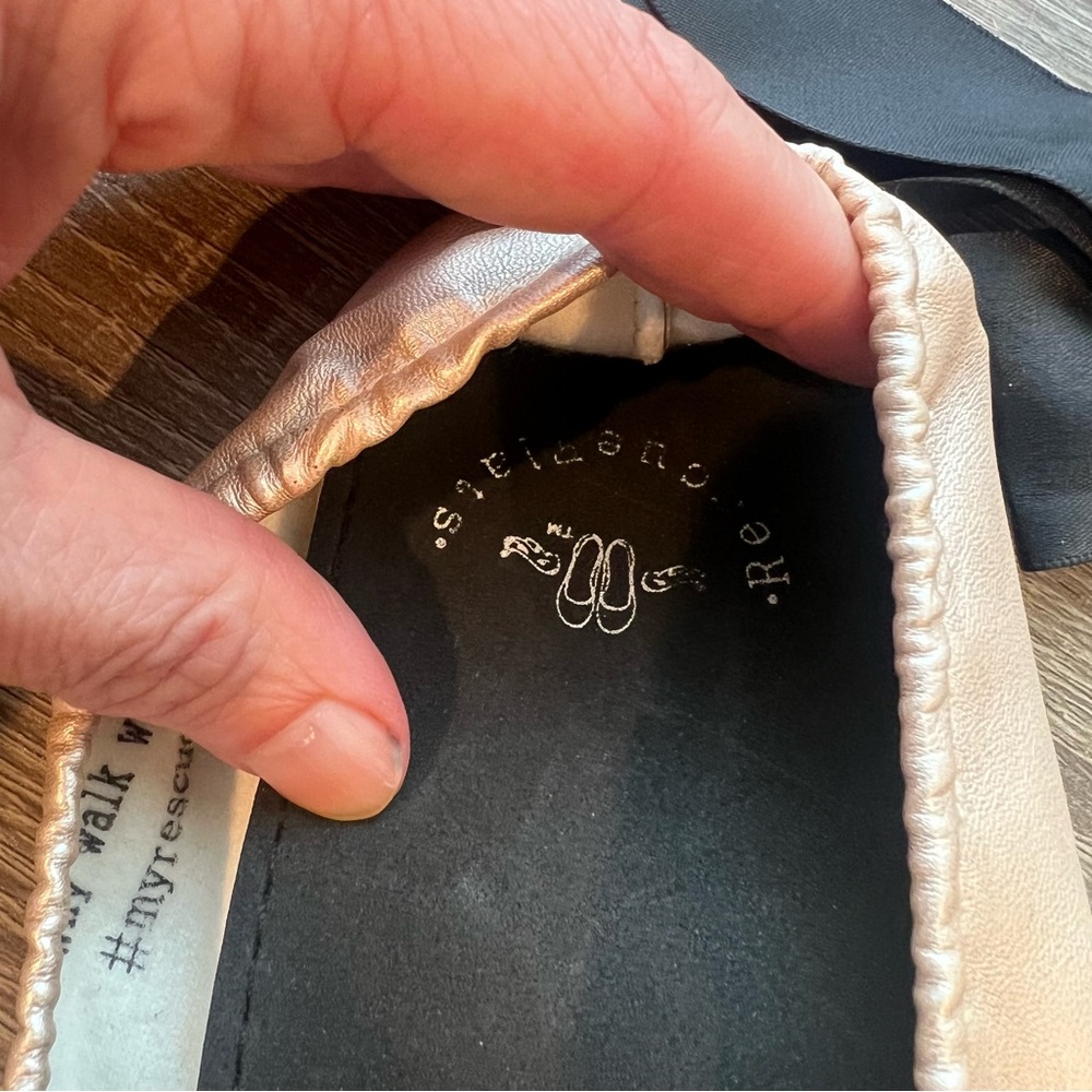 Champagne Rescue Flats - Picture 6 of 11